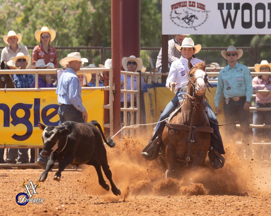 Summer Williams and new mare "Queen" clicked FAST, taking the top stop in three ProRodeos over the weekend.