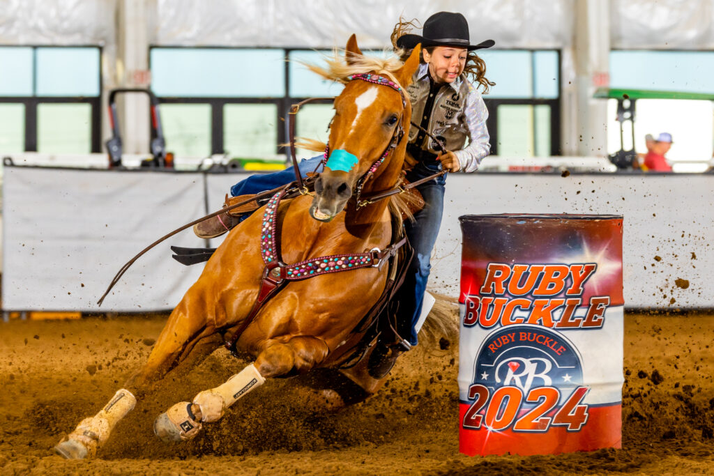 Dusky Lynn Hall barrel racing