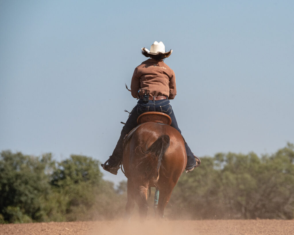 Jordon Briggs demonstrates barrel racing drill