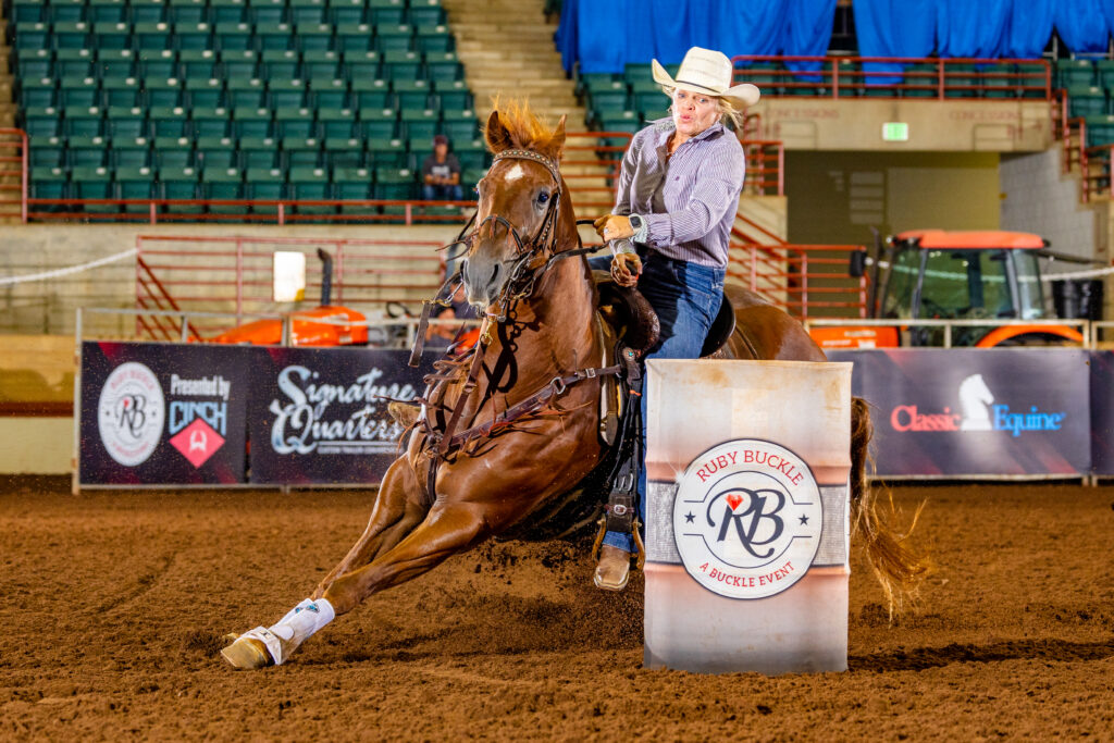 Marlena Williams barrel racing