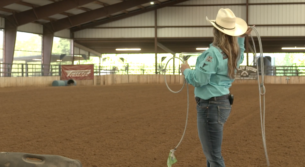 Lari Dee Guy demonstrating the "third blade" position of her breakaway roping swing.