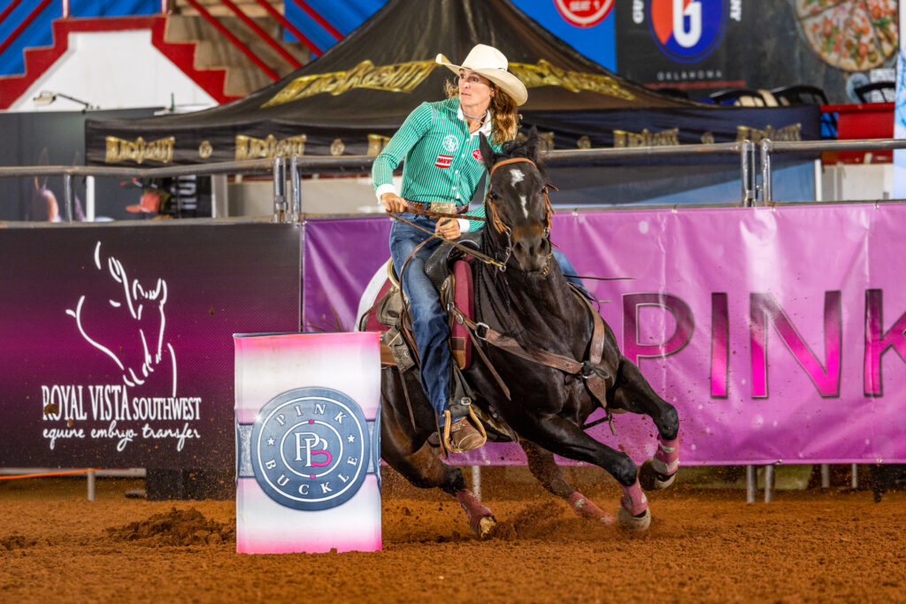 Taylor Miniat turns a barrel in competition on Kissa Goodbye