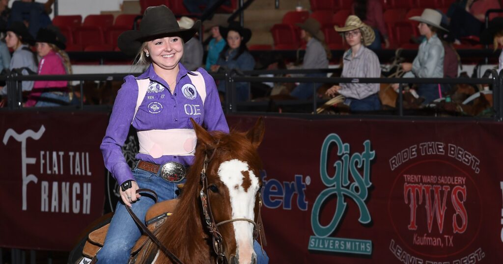 Sydnie Romero fights through crippling back pain to compete at the 2024 Hooey Jr. Patriot.