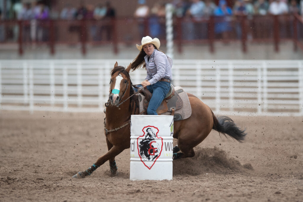 Tayla Moeykens barrel racing