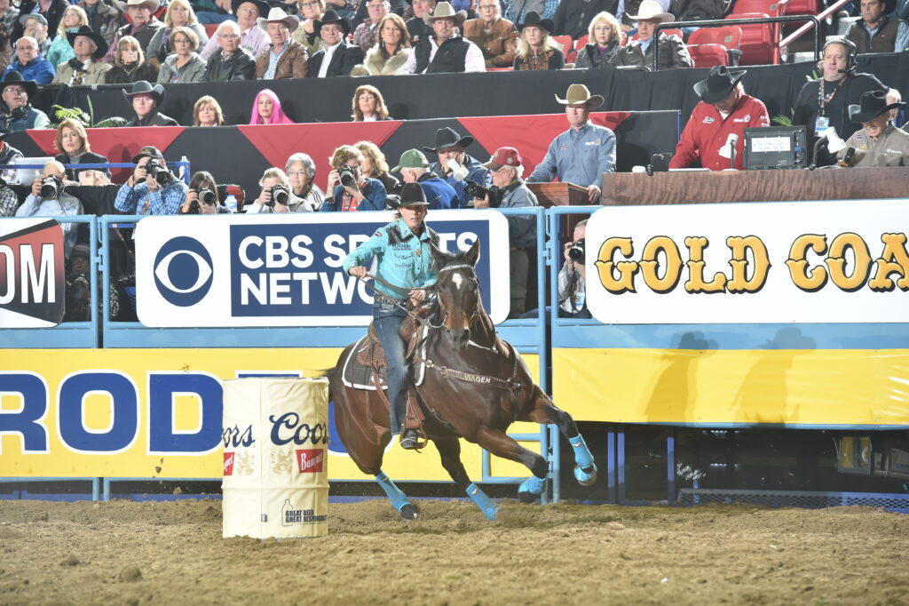 Mary Walker barrel racing